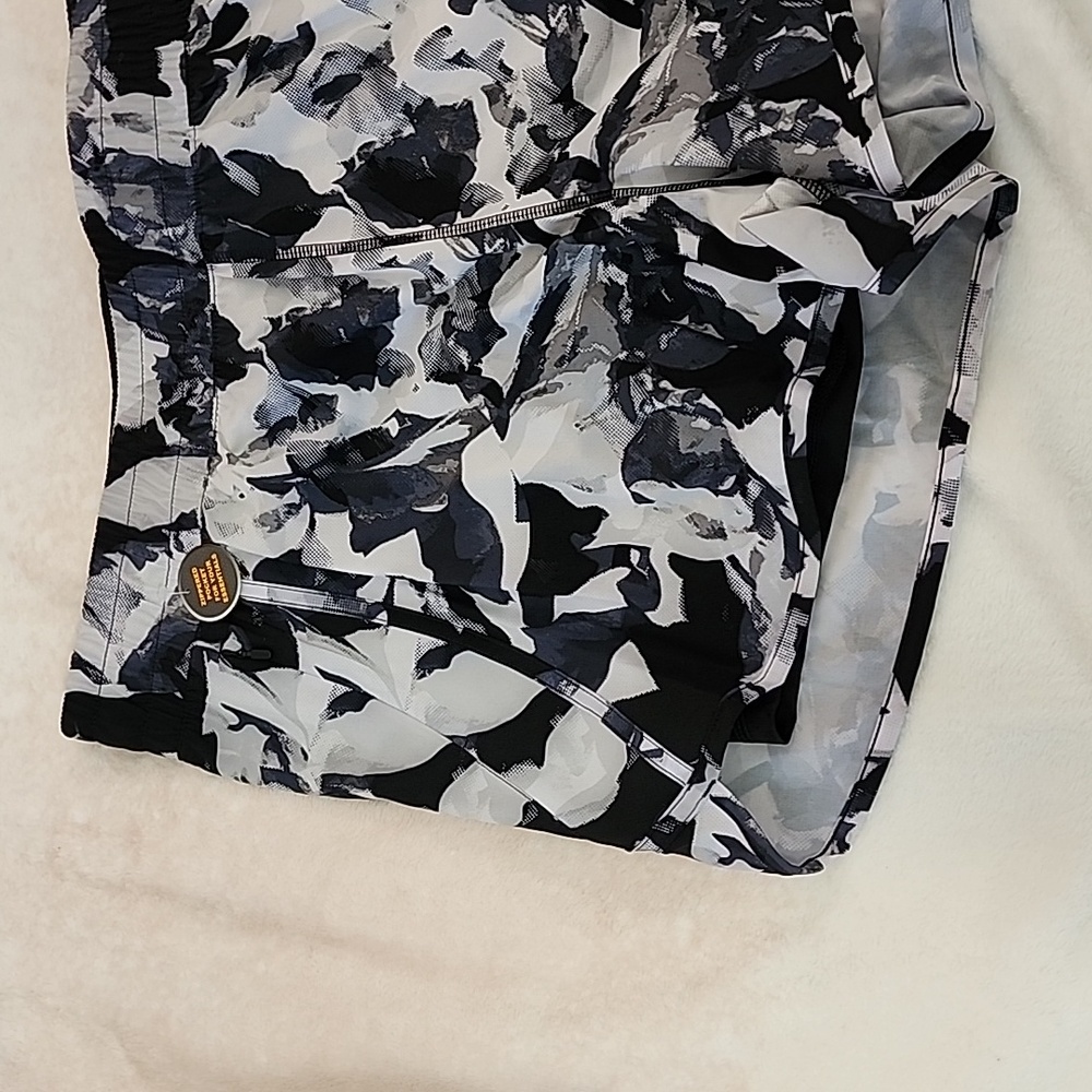Avia Short Size: XXL - Picture 2 of 14